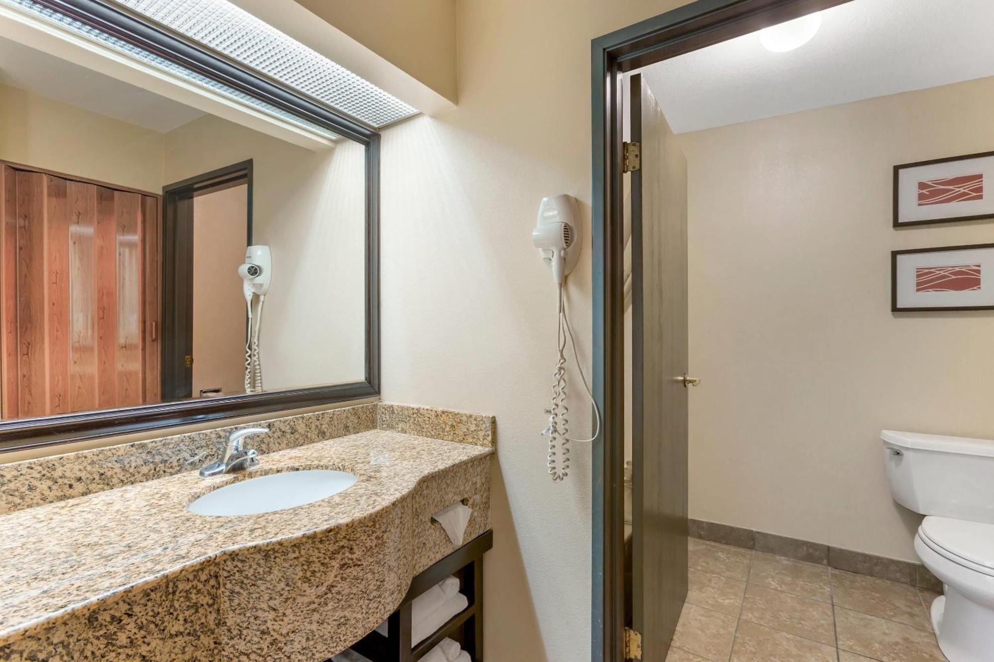 Comfort Inn Phoenix Central City 2* Phoenix