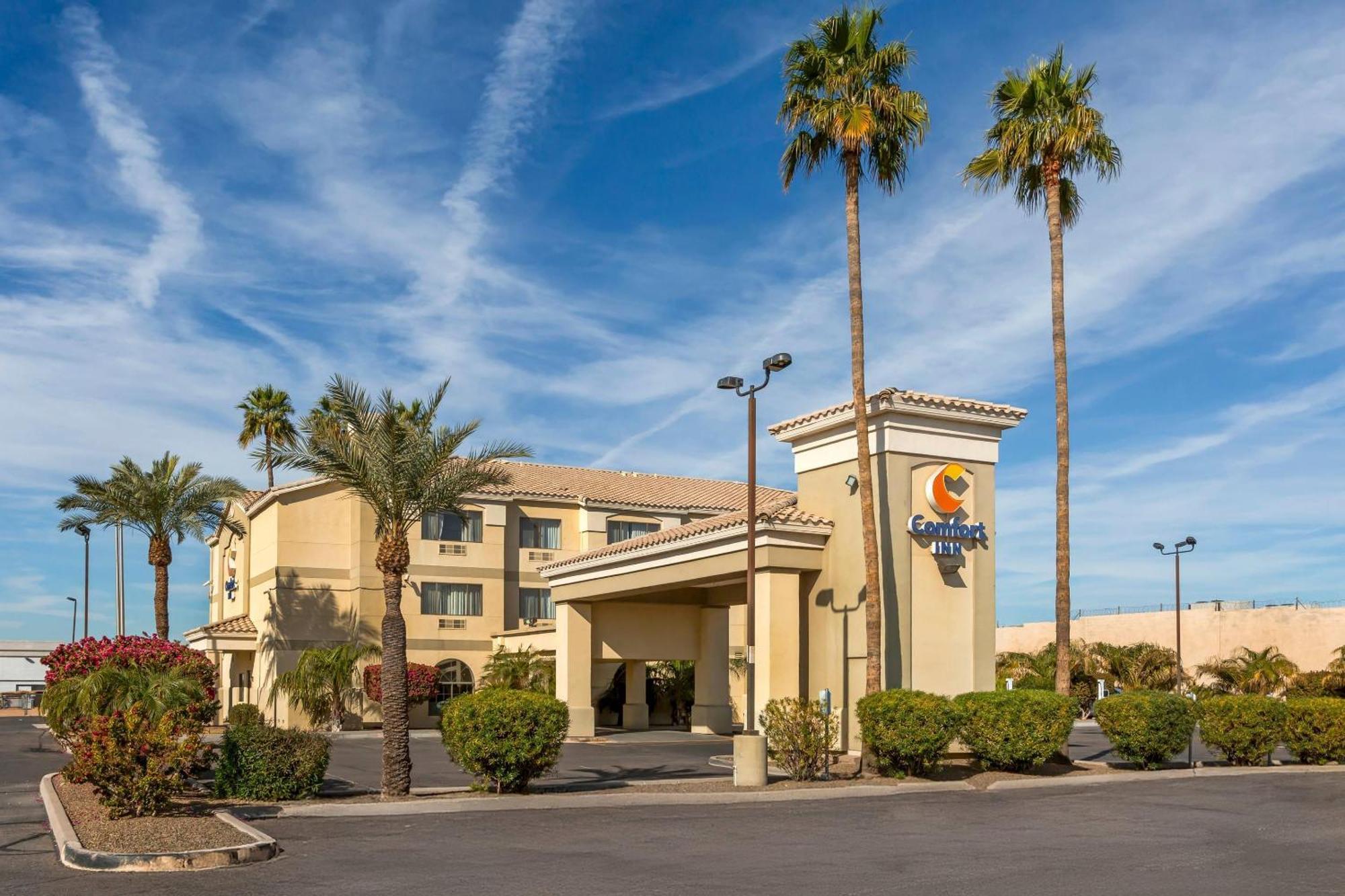 Hotel Comfort Inn Phoenix Central City 2*